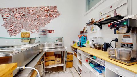 Photo 9 at 27-28 - 909 Yonge Street, Moore Park, Toronto