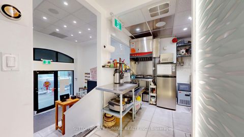 Photo 14 at 27-28 - 909 Yonge Street, Moore Park, Toronto