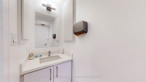 Photo 21 at 27-28 - 909 Yonge Street, Moore Park, Toronto