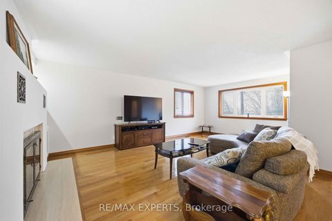 Photo 6 at 63 Riverside Drive, Humber Summit, Toronto
