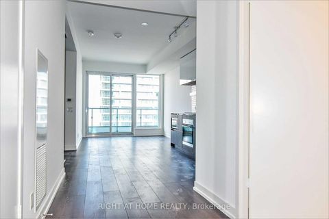 Photo 14 at 4701 - 5 Buttermill Avenue, Vaughan Corporate Centre, Vaughan