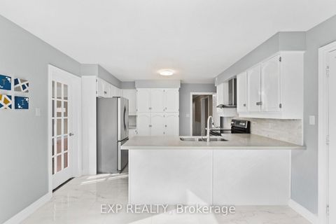 Photo 10 at 17 Gordon Rowe Crescent, Observatory, Richmond Hill