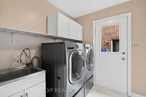 Photo 14 at 17 Gordon Rowe Crescent, Observatory, Richmond Hill