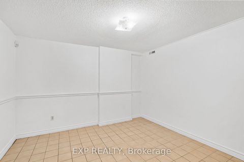 Photo 32 at 17 Gordon Rowe Crescent, Observatory, Richmond Hill