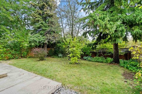 Photo 43 at 17 Gordon Rowe Crescent, Observatory, Richmond Hill