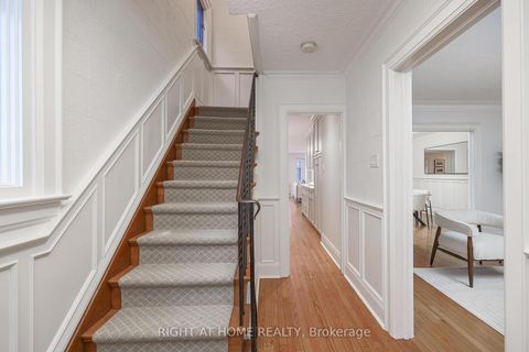 Photo 16 at 25 Fleming Crescent, Leaside, Toronto