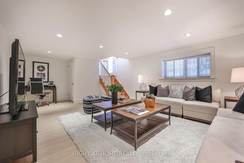 Photo 24 at 25 Fleming Crescent, Leaside, Toronto