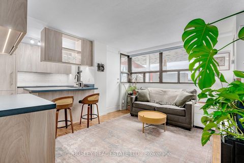 Photo 3 at 613 - 89 McCaul Street W, Chinatown, Toronto