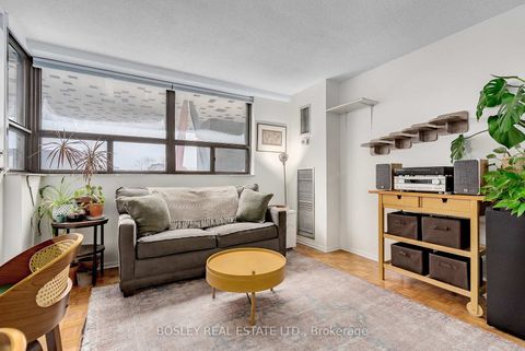 Photo 5 at 613 - 89 McCaul Street W, Chinatown, Toronto