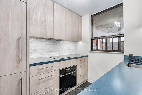 Photo 10 at 613 - 89 McCaul Street W, Chinatown, Toronto