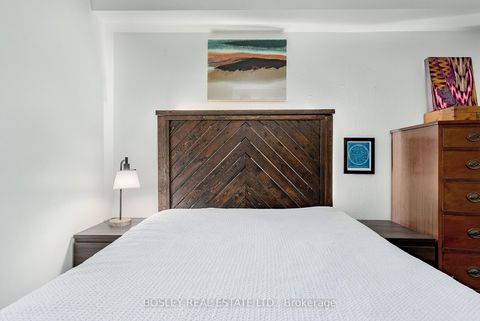 Photo 17 at 613 - 89 McCaul Street W, Chinatown, Toronto