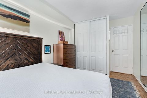 Photo 18 at 613 - 89 McCaul Street W, Chinatown, Toronto