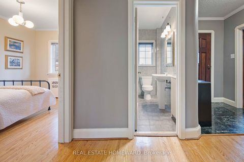 Photo 15 at 59 Parkview Hill Crescent, Parkview, Toronto