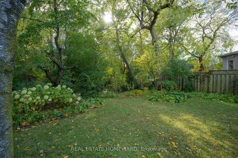 Photo 35 at 59 Parkview Hill Crescent, Parkview, Toronto