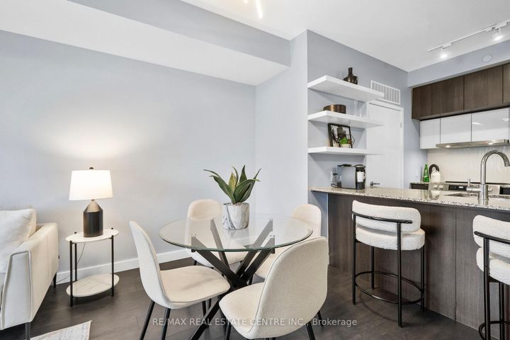 Photo 9 at 213 - 5005 Harvard Road, Churchill Meadows, Mississauga