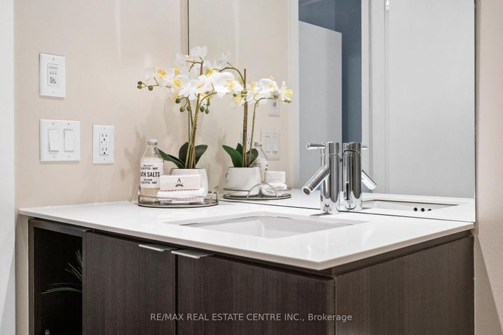 Photo 23 at 213 - 5005 Harvard Road, Churchill Meadows, Mississauga