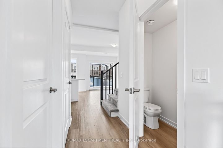 Photo 10 at 55 Great Falls Boulevard, Waterdown, Hamilton