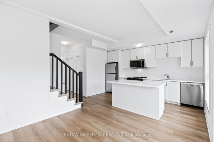 Photo 12 at 55 Great Falls Boulevard, Waterdown, Hamilton