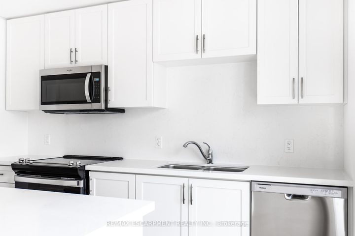 Photo 15 at 55 Great Falls Boulevard, Waterdown, Hamilton