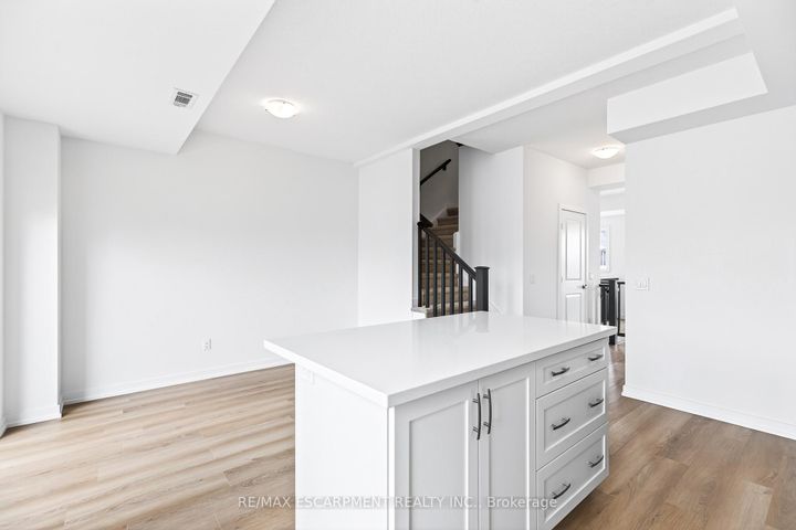 Photo 18 at 55 Great Falls Boulevard, Waterdown, Hamilton