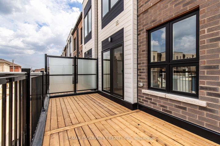 Photo 23 at 55 Great Falls Boulevard, Waterdown, Hamilton