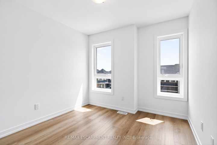 Photo 37 at 55 Great Falls Boulevard, Waterdown, Hamilton