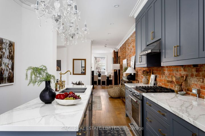 Photo 11 at 221 Crawford Street, Bellwoods, Toronto