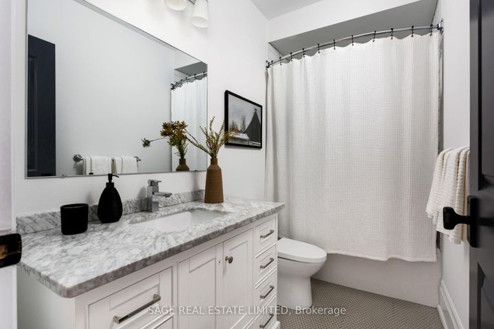 Photo 24 at 221 Crawford Street, Bellwoods, Toronto