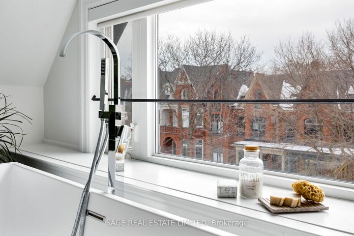 Photo 40 at 221 Crawford Street, Bellwoods, Toronto