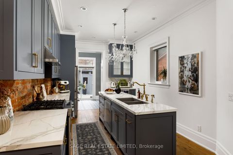 Photo 12 at 221 Crawford Street, Bellwoods, Toronto