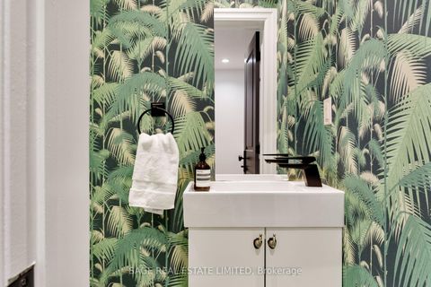 Photo 44 at 221 Crawford Street, Bellwoods, Toronto