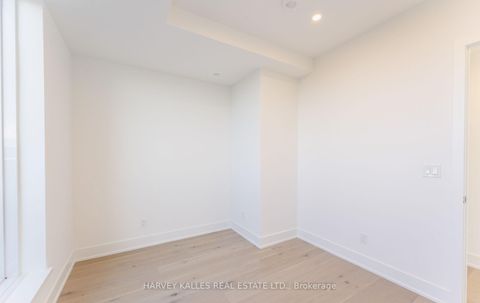 Photo 15 at PH1 - 8 Manor Road W, Eglinton, Toronto