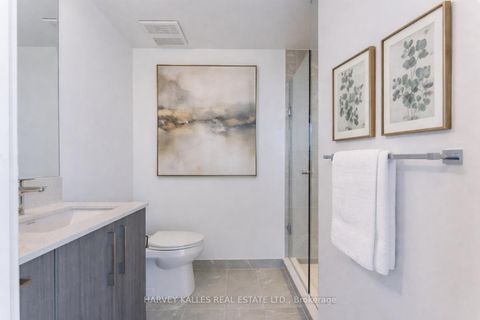 Photo 16 at PH1 - 8 Manor Road W, Eglinton, Toronto