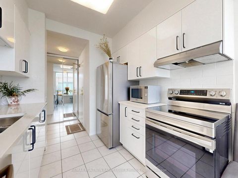 Photo 19 at PH104 - 1 Emerald Lane, Yorkhill, Vaughan