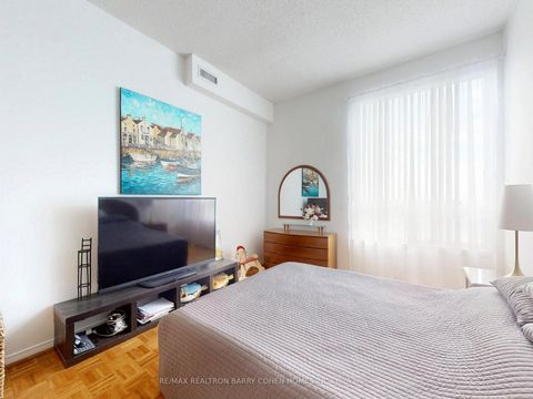 Photo 24 at PH104 - 1 Emerald Lane, Yorkhill, Vaughan