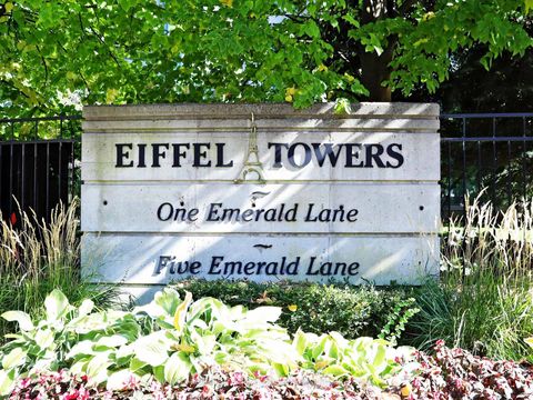 Photo 47 at PH104 - 1 Emerald Lane, Yorkhill, Vaughan