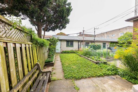 Photo 33 at 204 Roxton Road, Bellwoods, Toronto