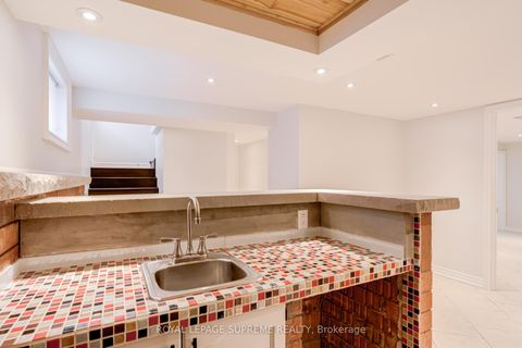 Photo 13 at 18 Fairweather Road, Amesbury, Toronto