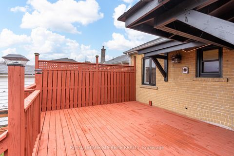 Photo 18 at 18 Fairweather Road, Amesbury, Toronto