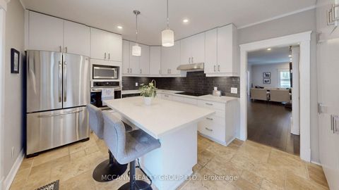 Photo 9 at 109 Sherwood Avenue, Mount Pleasant East, Toronto