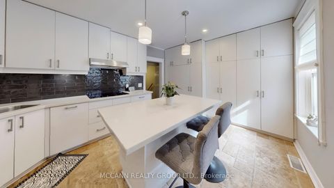 Photo 11 at 109 Sherwood Avenue, Mount Pleasant East, Toronto