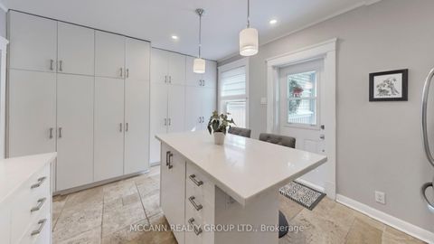 Photo 13 at 109 Sherwood Avenue, Mount Pleasant East, Toronto