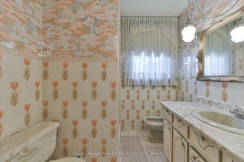 Photo 25 at 135 Jay Street, Maple Leaf, Toronto