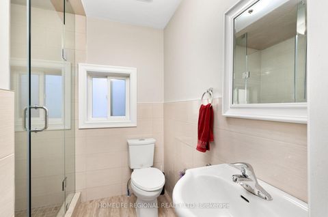 Photo 10 at 200 Roxton Road, Bellwoods, Toronto