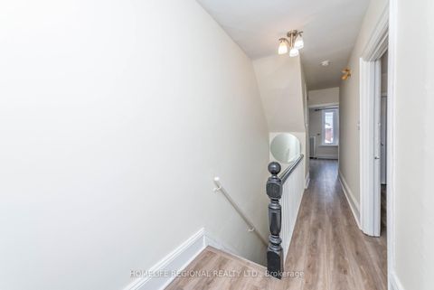 Photo 14 at 200 Roxton Road, Bellwoods, Toronto