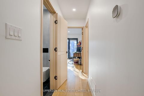 Photo 16 at 61 Marlin Court, London, Newmarket