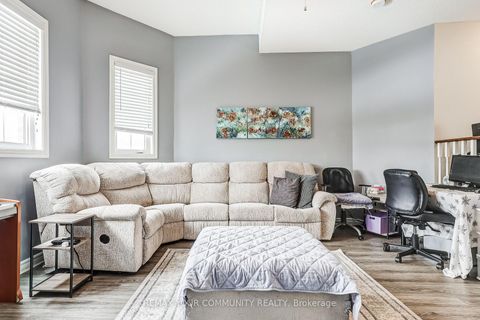 Photo 23 at 2 Laurelbank Crescent, Keswick North, Georgina