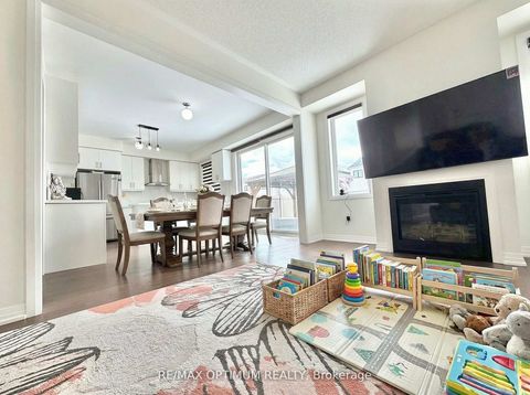 Photo 4 at 42 Cryderman Lane, Bowmanville, Clarington