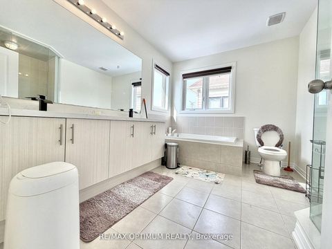 Photo 13 at 42 Cryderman Lane, Bowmanville, Clarington