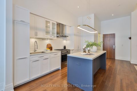 Photo 7 at TH105 - 25 Malcolm Road, Leaside, Toronto